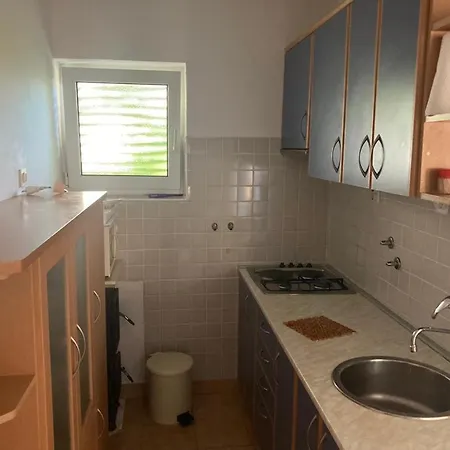 Ivanka - Appartement Mandre